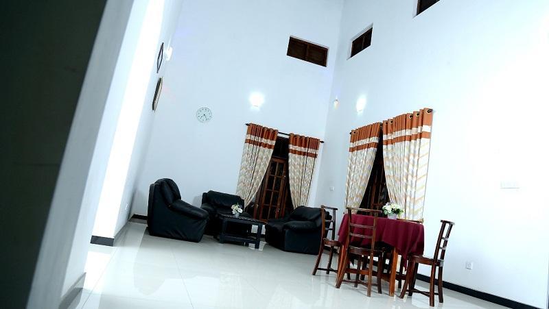 Grand Hilton Hotel Negombo Exteriér fotografie